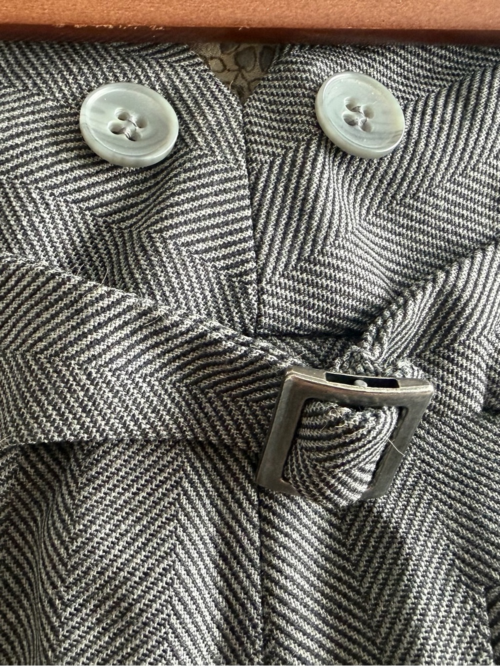 Club Monaco Women’s Grey/ Black Wool Tailored Trousers/ elegant details Size 6 - Picture 4 of 8
